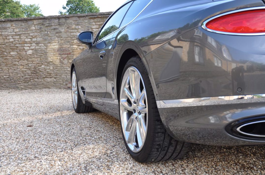 Bentley Continental 6.0 W12 GT gallery image 14