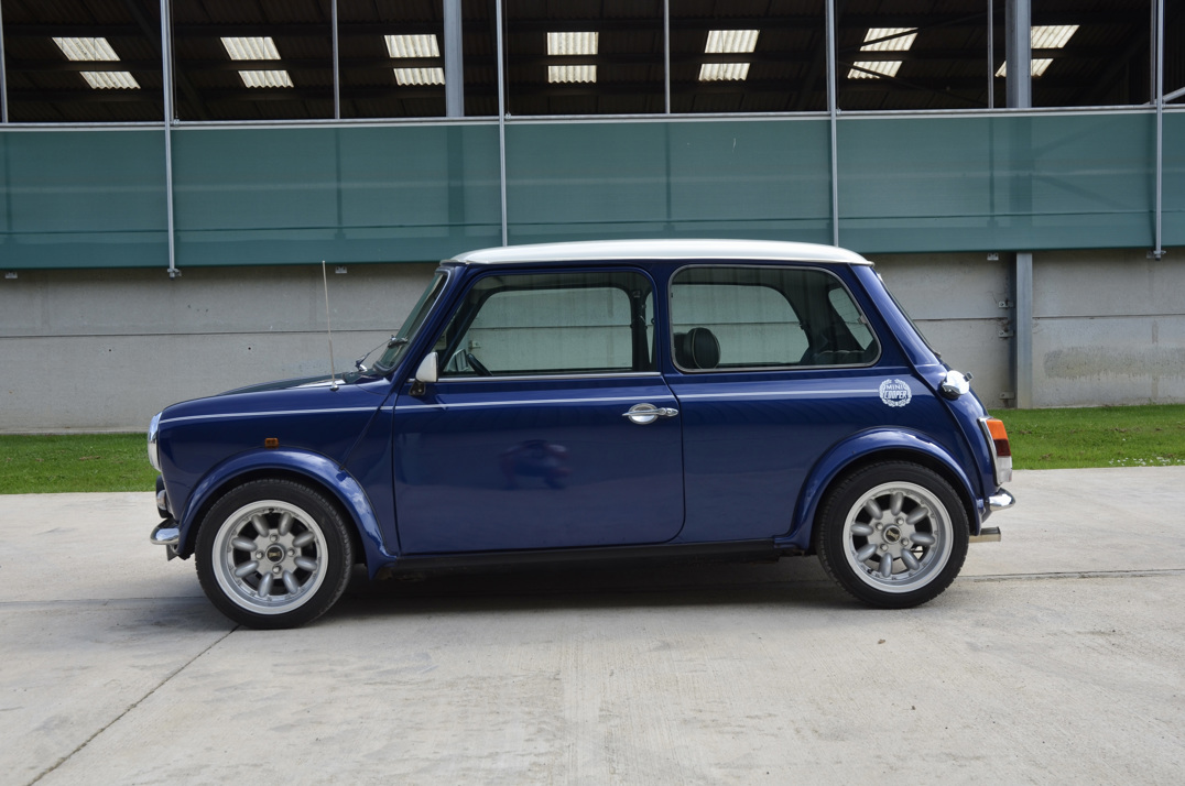 Mini Cooper gallery image 10