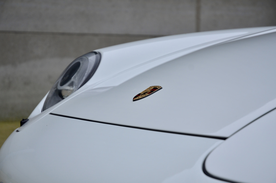 Porsche 911 (993) Carrera 3.6 Manual Cabriolet. gallery image 25