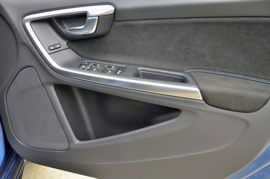 Volvo V60 Polestar T6 AWD Auto Estate gallery image 37