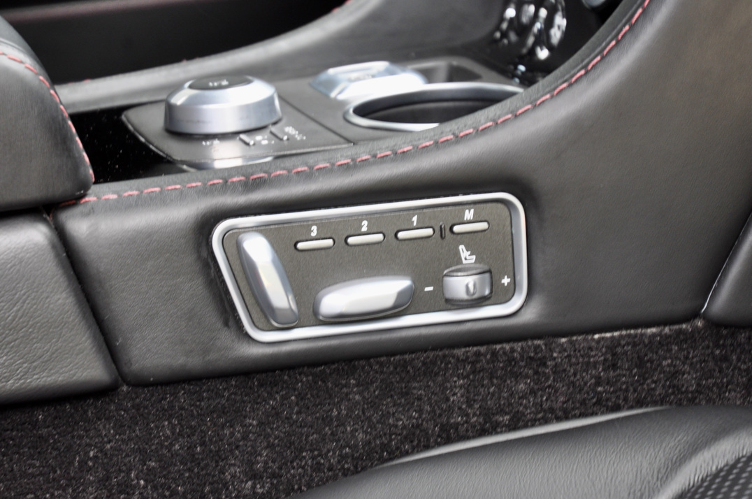 Aston Martin Rapide S V12 Auto gallery image 32