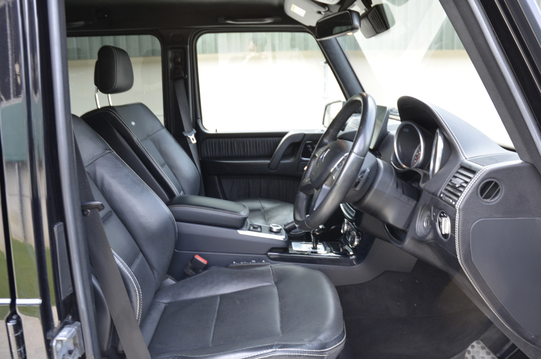 Mercedes G Wagon. G350 Night Edition D - 4 - Matic gallery image 29