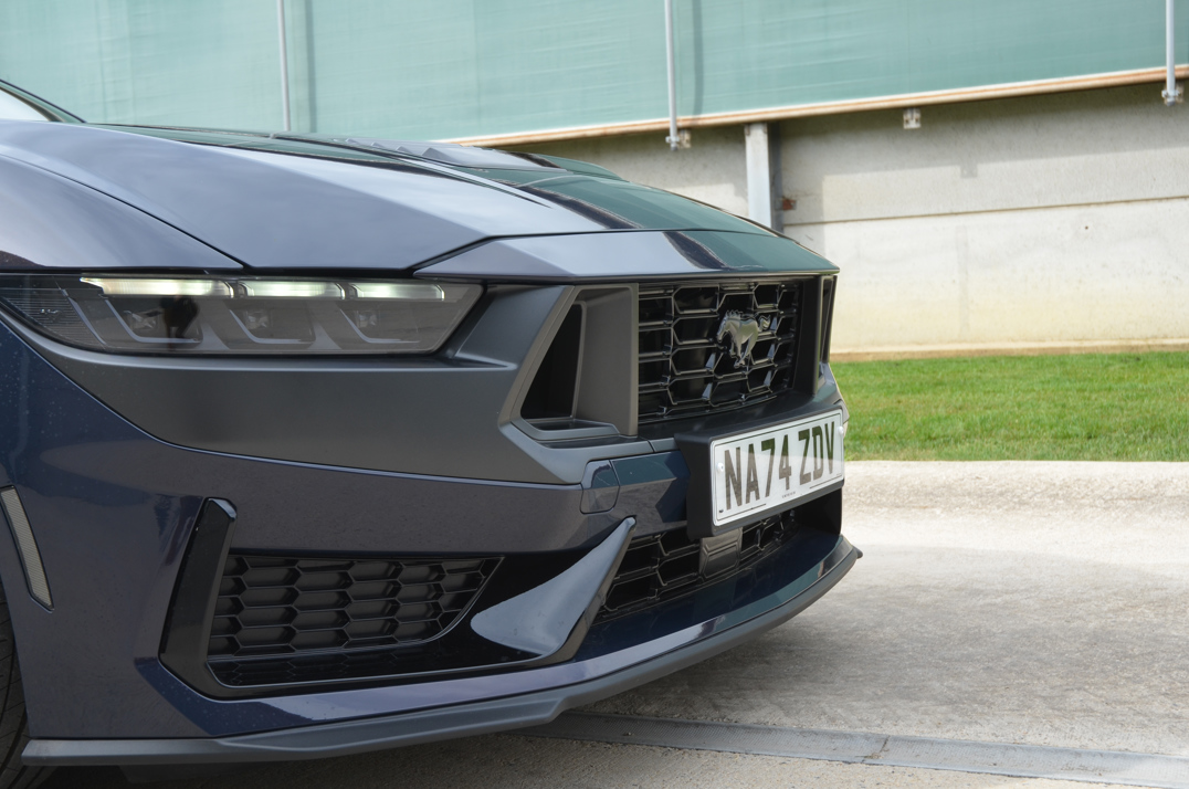 Ford Mustang 5.0 V8 Dark Horse Coupe Selshift - Euro 6. gallery image 17