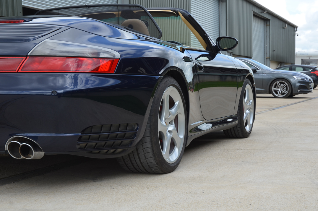 Porsche 911 (996) Carrera 4S Tiptronic Cabriolet gallery image 18