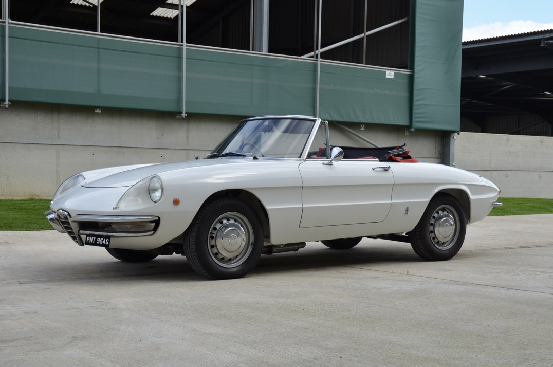 Alfa Romer 1300 Junior Spider Pininfarina. gallery image 1