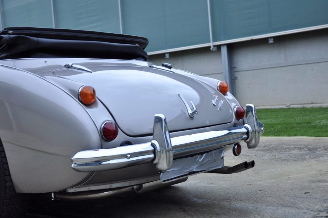Austin Healey 3000 MIII BJ8 Convertible gallery image 15