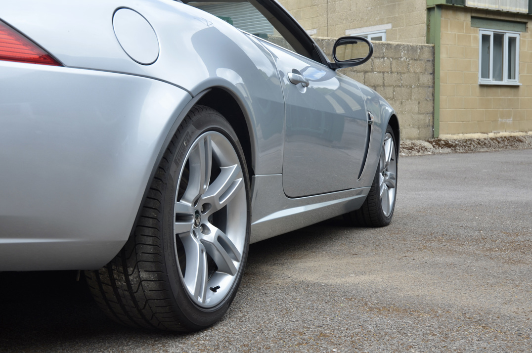 Jaguar XKR 4.2 Auto Convertible gallery image 18