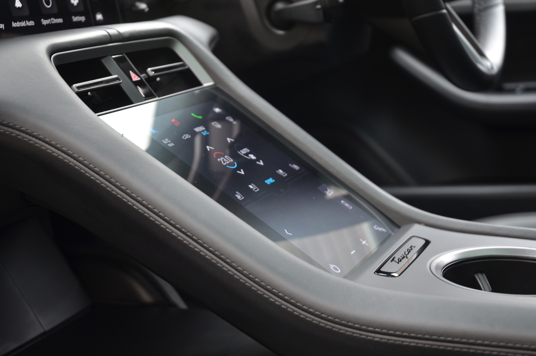 Porsche Taycan Turbo S gallery image 54