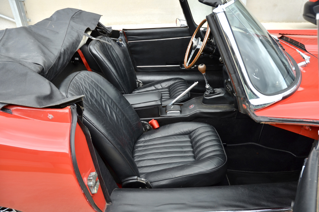 Jaguar E Type 4.2 Roadster Series 1.5 gallery image 42