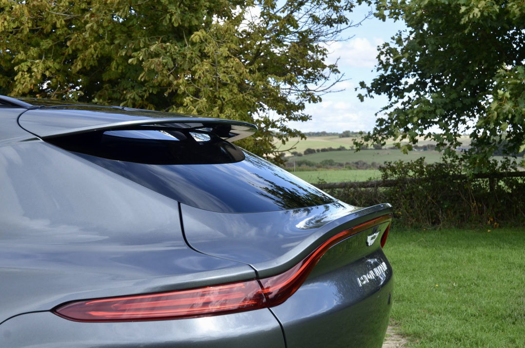 Aston Martin DBX 4.0 V8. gallery image 14